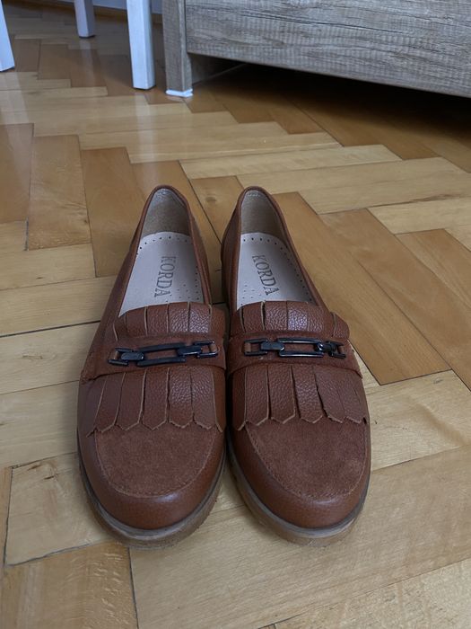 Skórzane lordsy, półbuty Korda 39