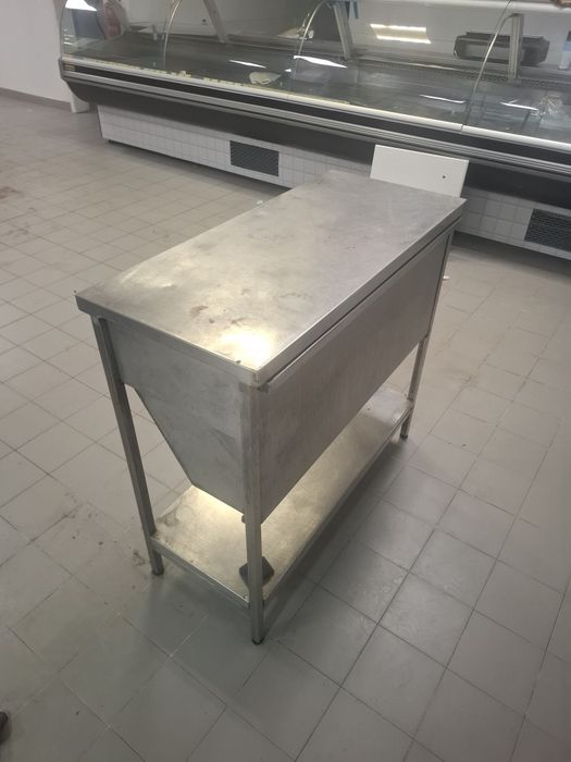 Balcão em inox com gaveta