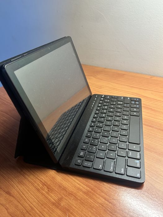 Tablet Alcatel  + teclado