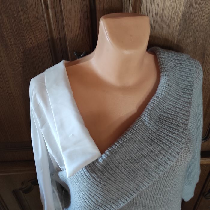 Asymetryczna sukienka swetrowa