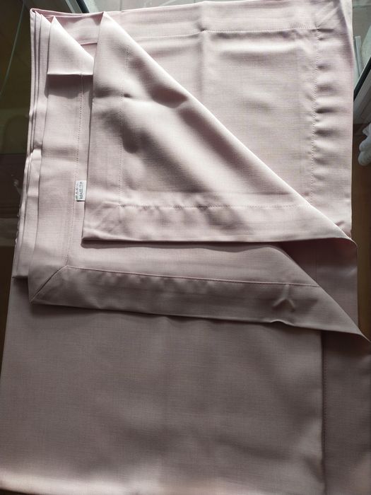 NOWY obrus plamoodporny - duży.