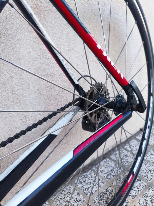 Bicicleta de Estrada Trek Madone – Carbono – Excelente Estado