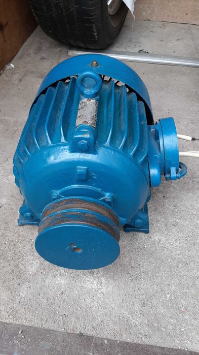 Електродвигун АО2-31-6 950 об/мин 220/380 вольт