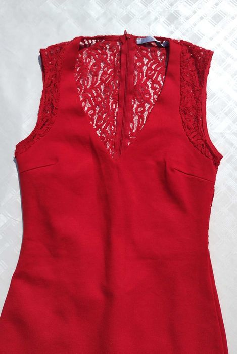 Красное вечернее короткое облегающее платье с кружевом Zara S M разм