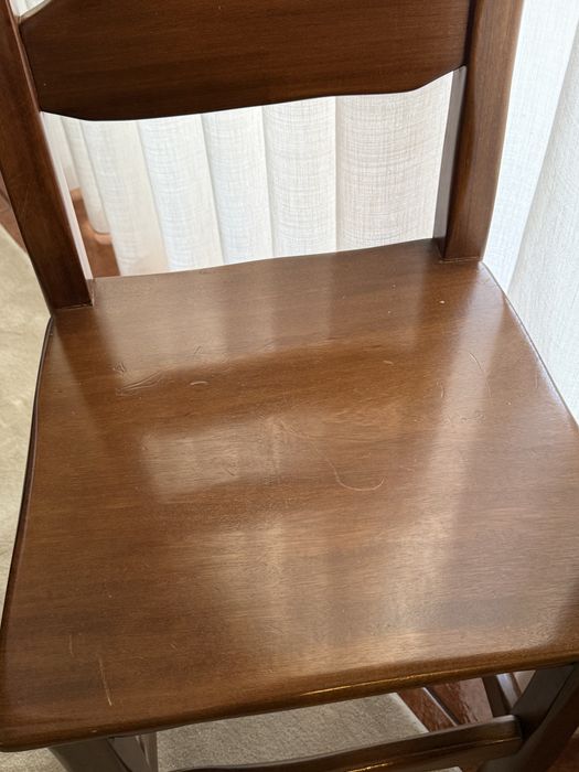 Conjunto de 8 cadeiras de madeira maciça para mesa de jantar
