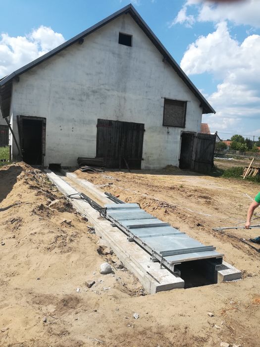 Zgarniacz wygarniacz obornika