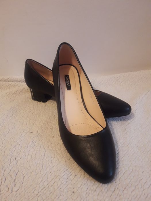 Buty na niskim obcasie