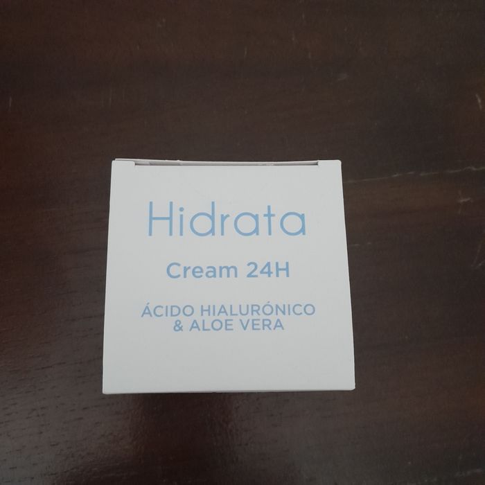 Cream hidrata 24H Ácido Hialurónico & Aloe Vera da deliplus