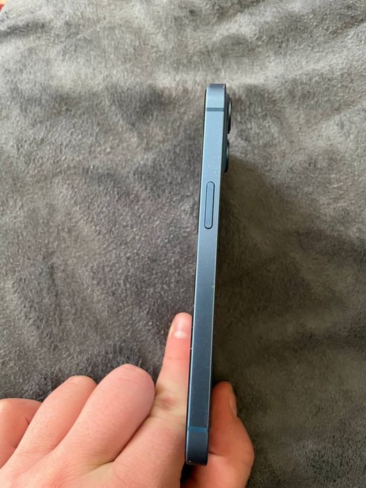 Продам айфон 13га 128