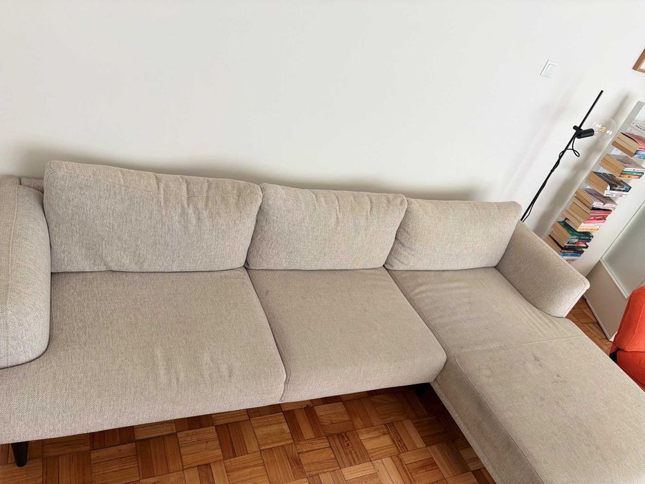 Sofá Kinda Home 3 lugares com chaise longue – Muito bom estado