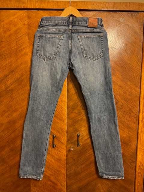 Jeansy męskie w28 L32 granatowe z przetarciami  bawełna Weekday