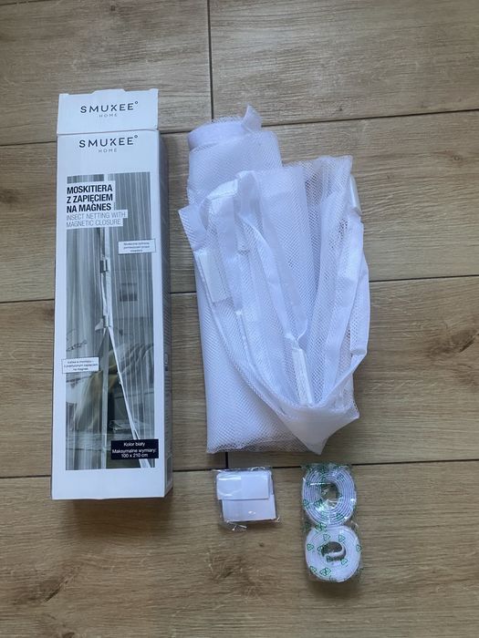 Smukee moskitiera z zapięciem na magnes biała NOWA