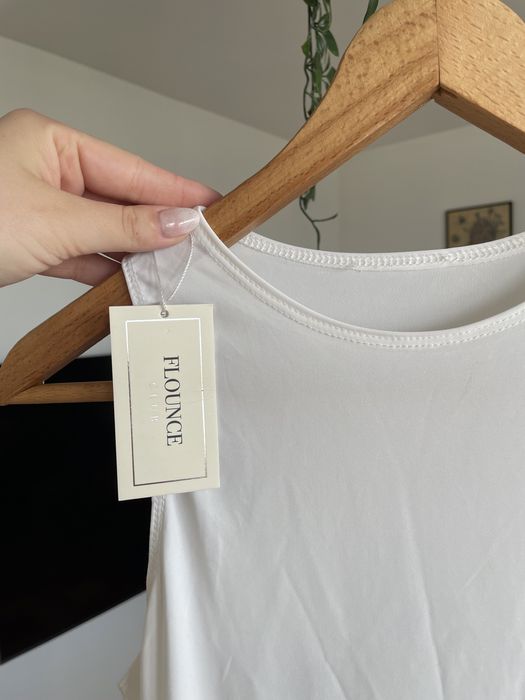 Cienkie białe body na ramiączkach stringi Flounce Club XL L 40 42