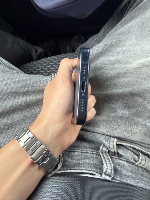 Sprzedam Iphone 15 pro