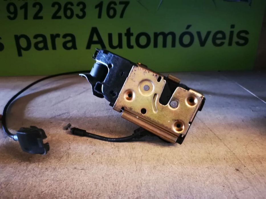 RENAULT MEGANE II 3 PORTAS FECHADURA ESQUERDA - F018