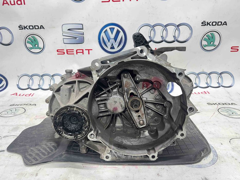 Коробка передач КПП 2.0 SDI 2.0i EcoFuel Volkswagen Touran Caddy Кадді Каді Туран 2003-2015р KLK