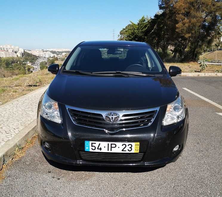 Toyota Avensis Sedan — photo 2