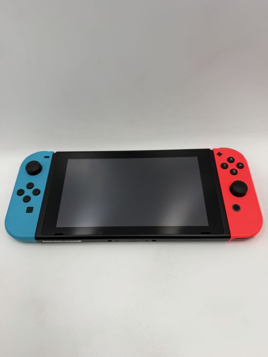 Konsola Nintendo  Switch V2 + Pokrowiec Gwarancja