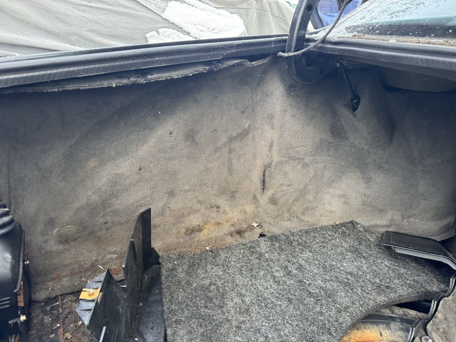 Welurowy bagażnik BMW E32 rarytas