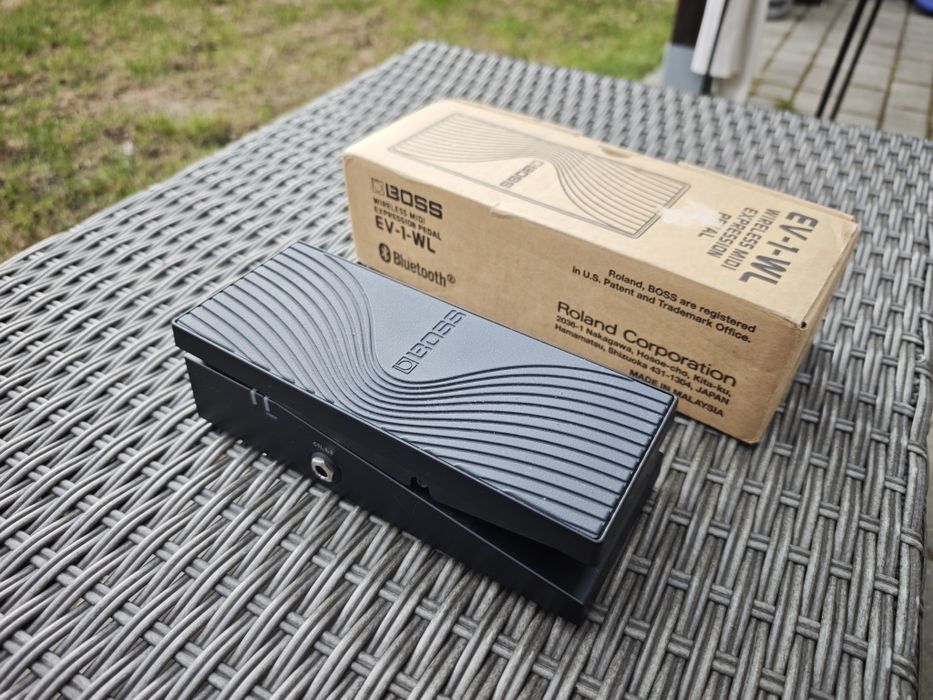 Boss EV-1-WL  pedał ekspresji MIDI