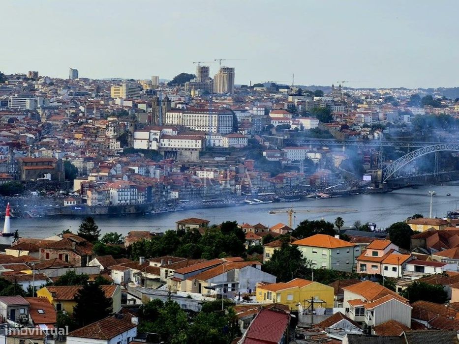 T2 em Santa Marinha