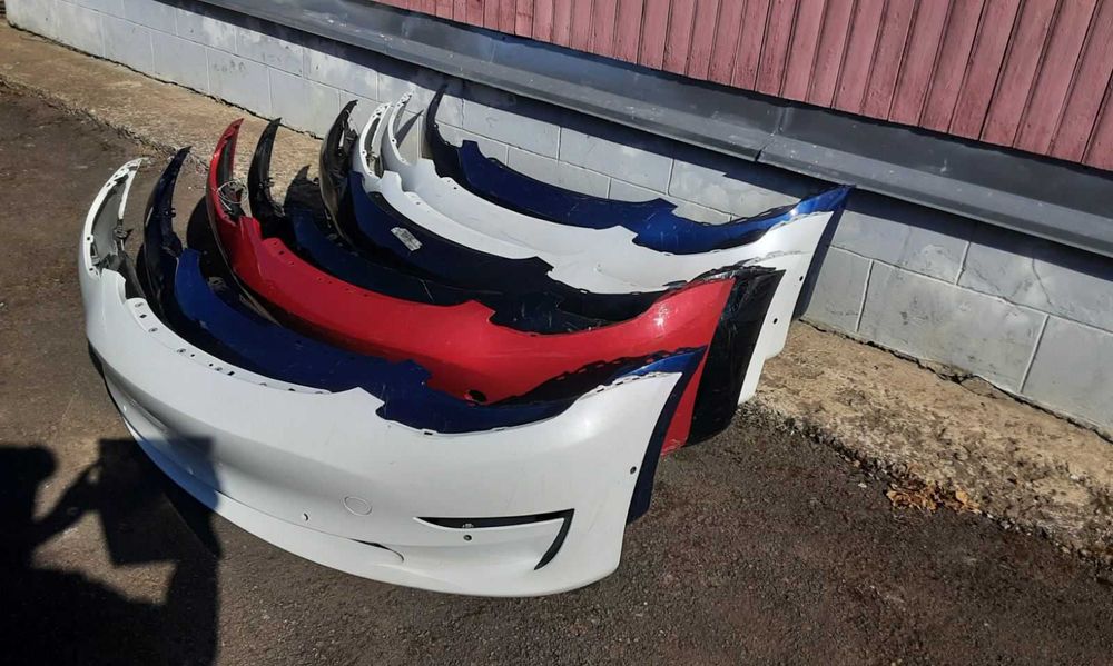 Tesla Тесла model 3 бампер передній оригінальний