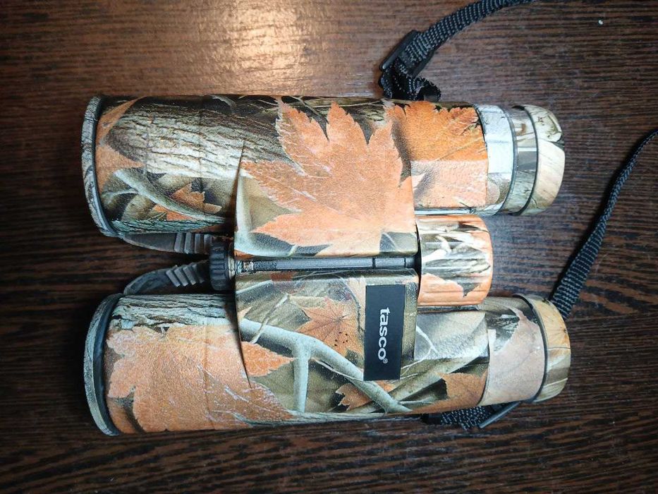 Бінокль армійський польовий Tasco 25x35