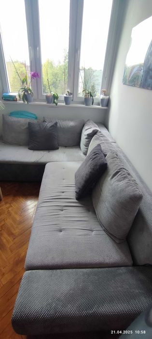 Sprzedam narożnik z funkcją spania rozm. 260/193 cm