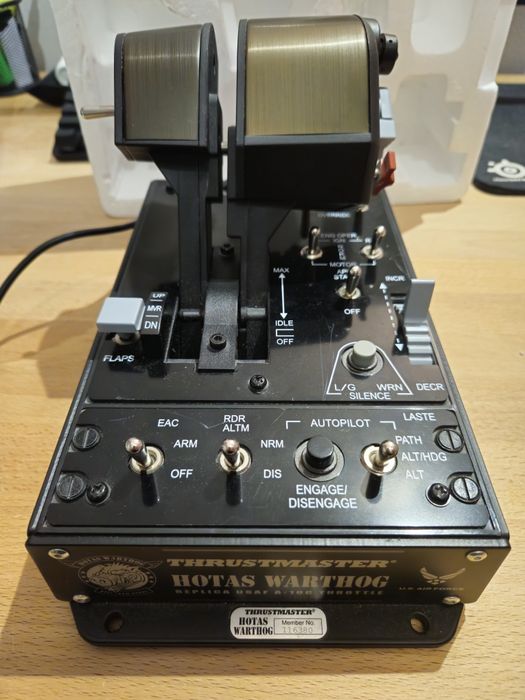 HOTAS Thrustmaster Warthog