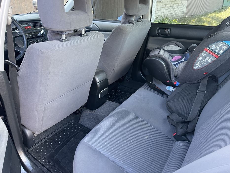 Продам MITSUBISHI Lancer