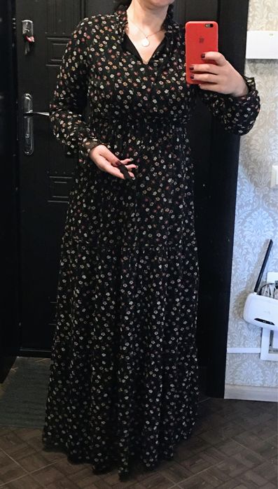 Плаття шифонове на підкладці.