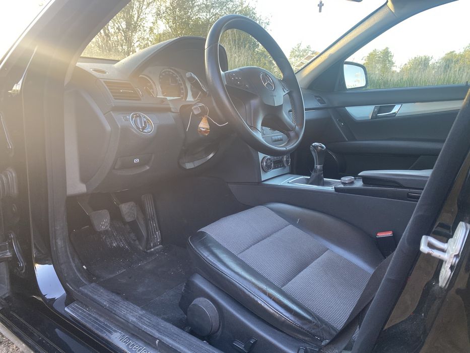 Mercedes-benz c220 500mil km