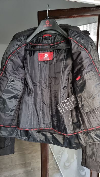 Casaco Hamo Waterproof Black / Red