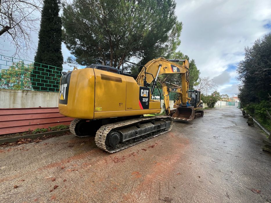 Caterpillar 323F