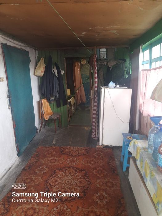 Помешкання в селі Мрин Ніжинського району.