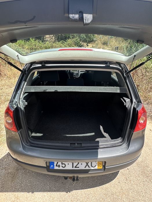 Volkswagen Golf V 1.9 TDI 105cv | Muito Estimado