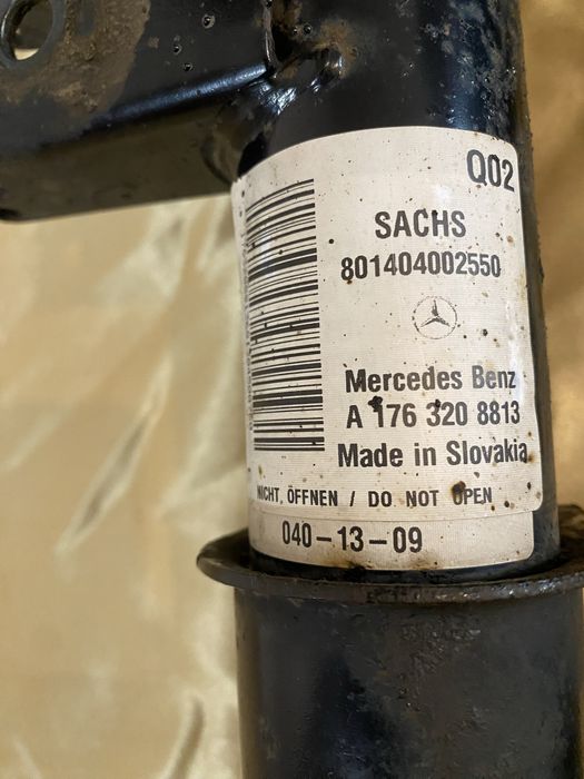 Стойки Mersedes A-Class A250 W176 (AMG пакет) оригинал.