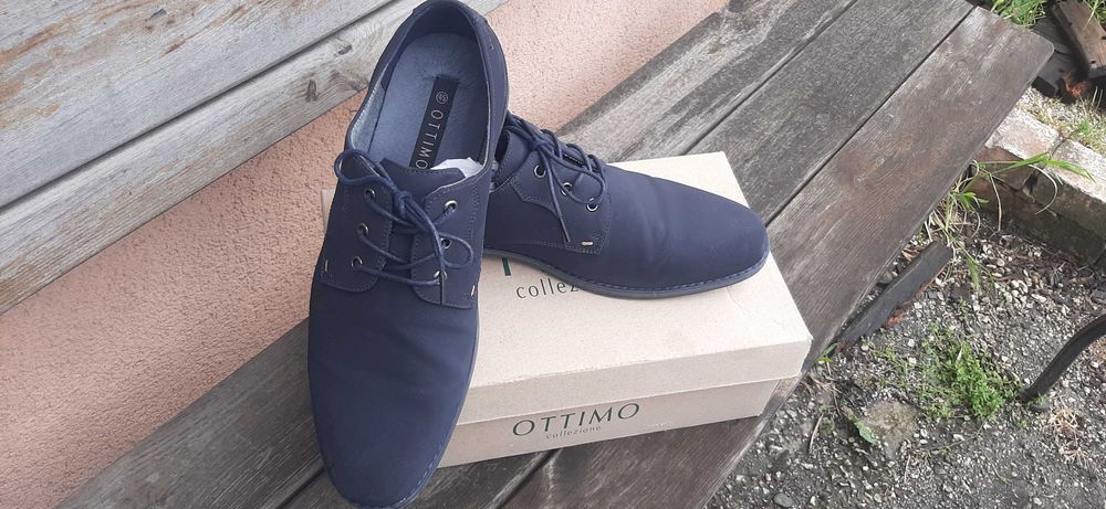Buty Ottimo granatowe.Stan idealny.