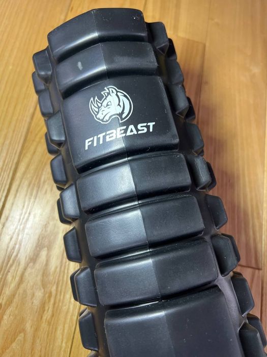 Продаю новий масажний ролик FITBEAST