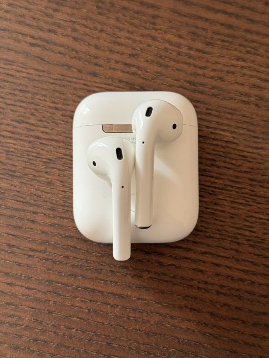Apple Airpods 2 2019