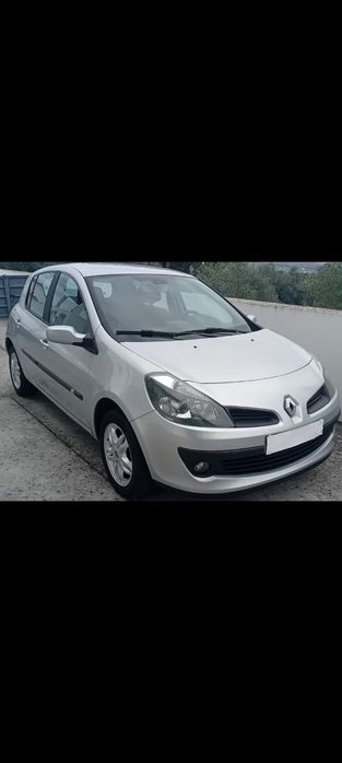 Renault clio 1.2 apenas 180000 kms