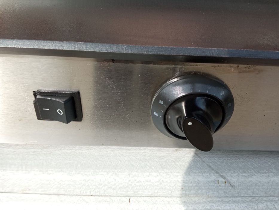 Гріль для ходдогів і  баварськи колбасокх