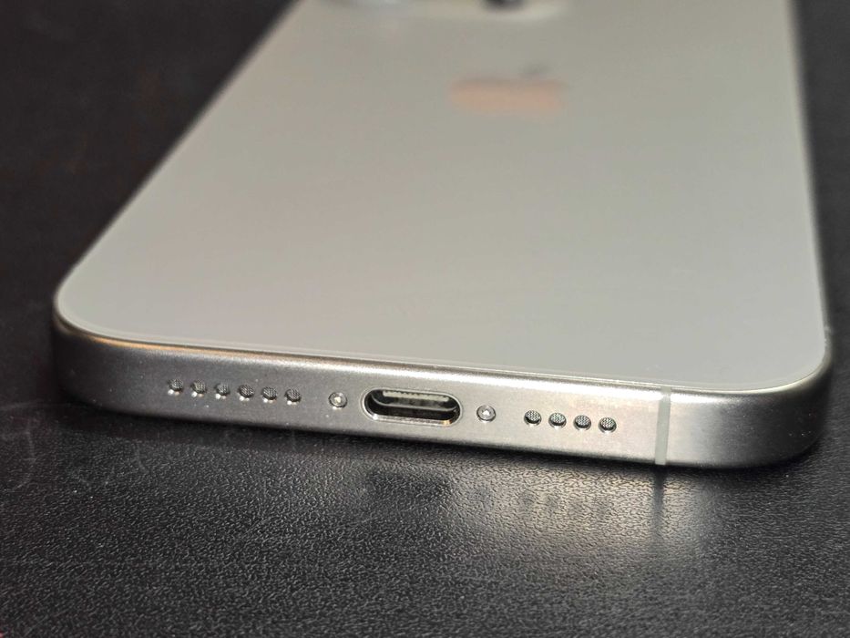 Używany - Apple iPhone 15 Pro Max 512GB Tytanowy - GSM Baranowo