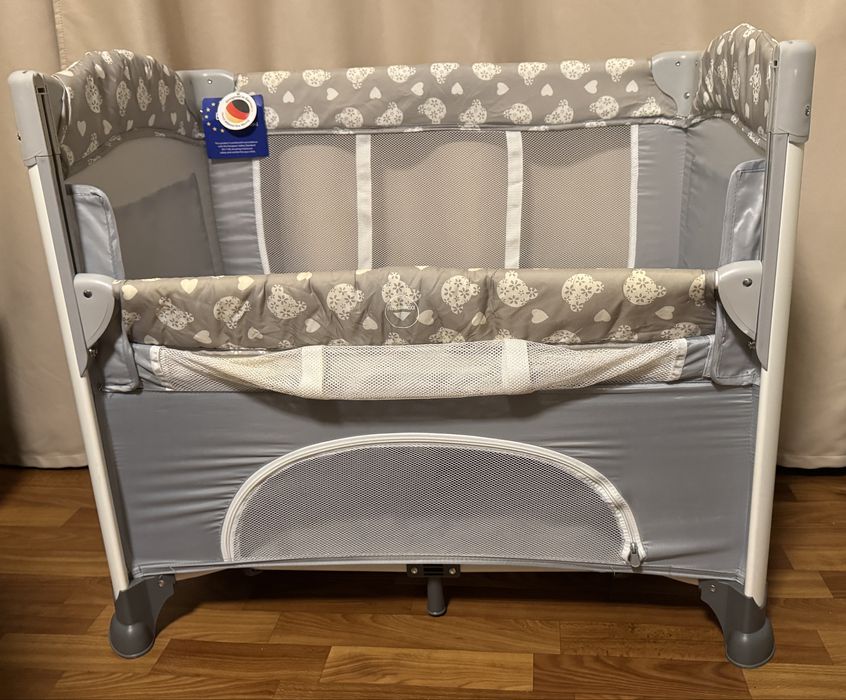 Дуже зручне і компактне ліжечко Hauck від народження