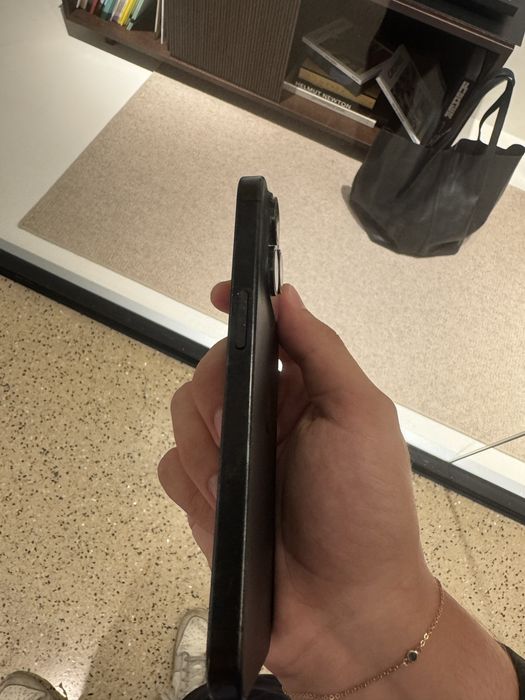 iPhone 15 Pro 128 GB — Danificado por água — Para peças