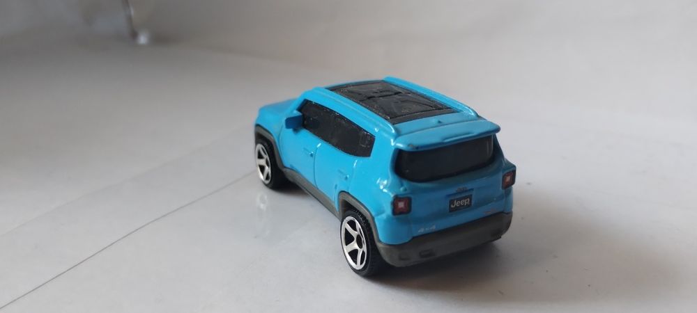 Matchbox Jeep Renegade — Оригінал (Блакитний кросовер)