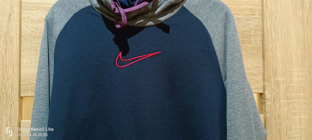 Nike-orginalna Bluza z kapturem z USA -M/L-idealna..