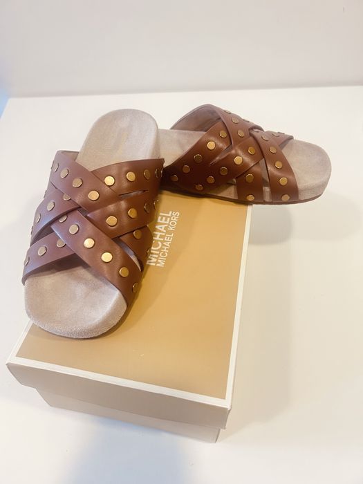 Alpercatas em couro Michael Kors