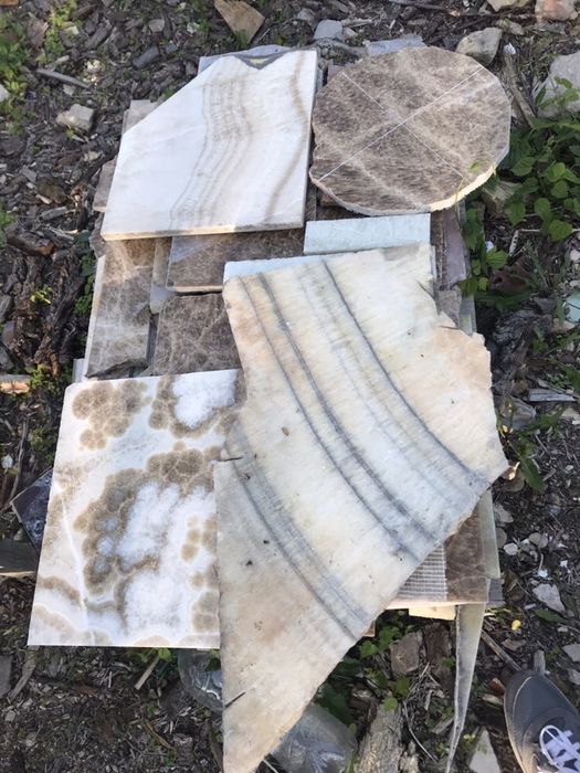 Обрезки мрамора, гранита, оникса, травертина