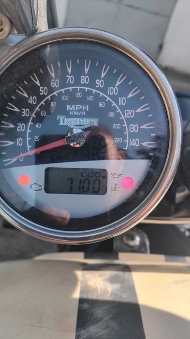 Triumph Rocket 3 2005 specjalne malowanie